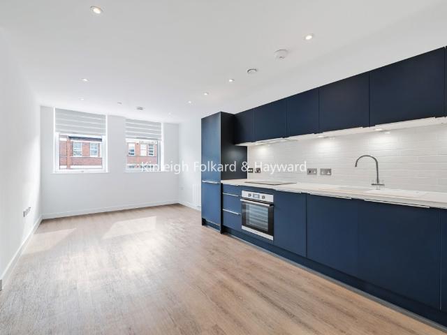 Apartment for rent in Elmers End, Isle Of Man