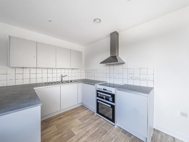 Apartment for rent in Roding Riverside, Greater London