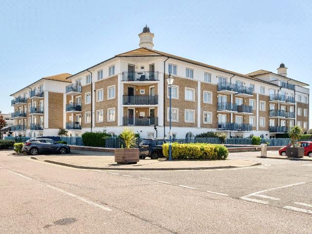 Apartment for rent in Roedean