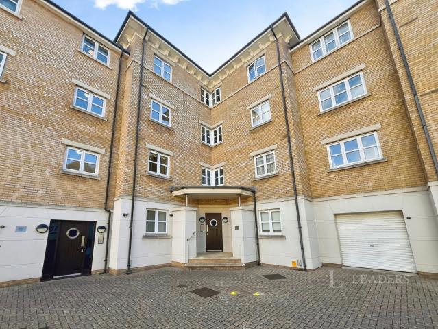 Apartment for rent in Crumbles, Eastbourne