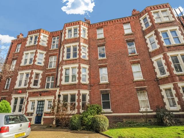 Apartment for rent in Camberwell, Greater London