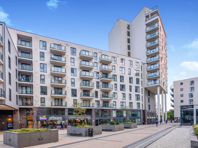 Apartment for rent in Horsell, Woking