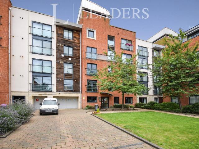 Apartment for rent in Heigham Grove, East Bank