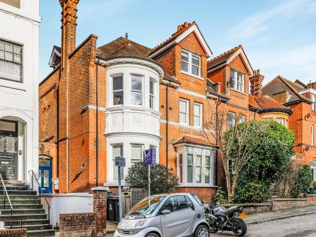 Apartment for rent in Surbiton, Greater London