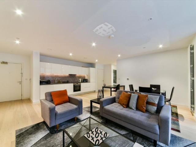 Apartment for rent in Silvertown, Greater London