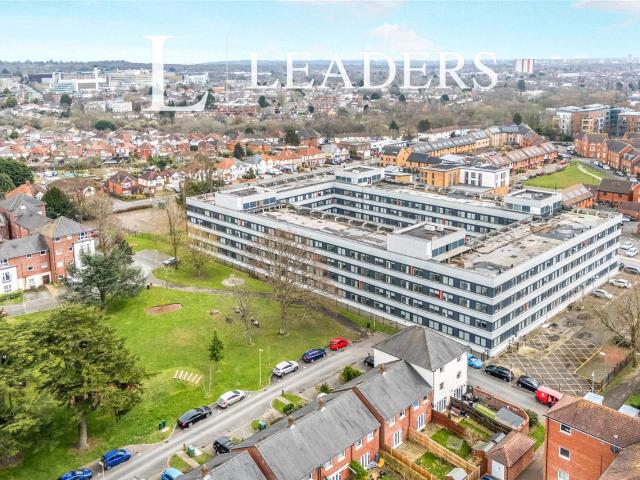 Apartment for rent in Maybush, City Of Southampton