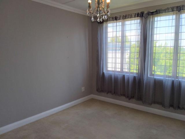 Apartment for rent in Craighall Park, Rosebank
