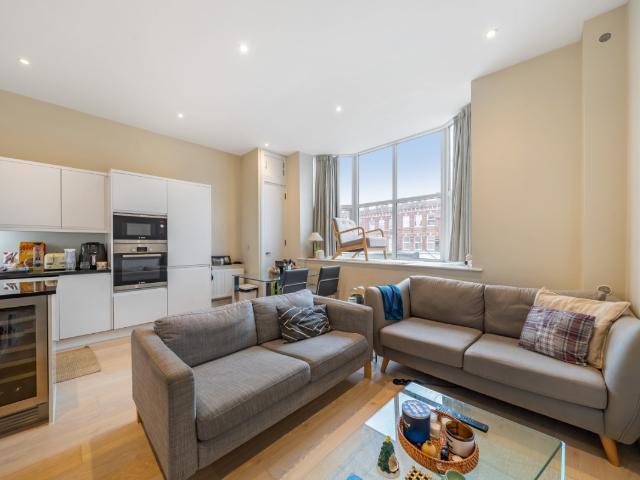 Apartment for rent in Kilburn, Greater London
