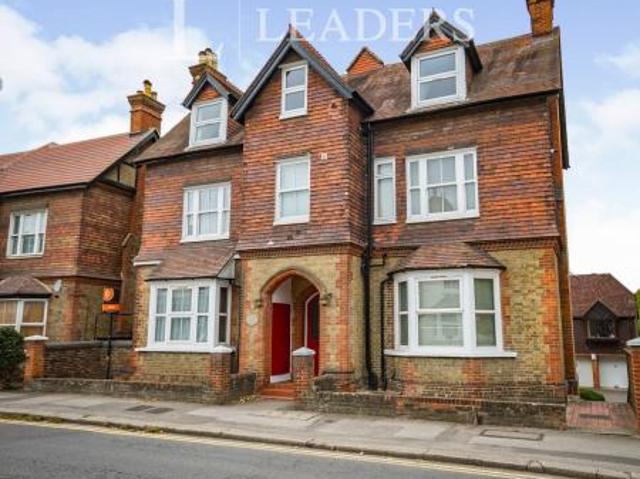 Apartment for rent in Reigate, Reigate and Banstead