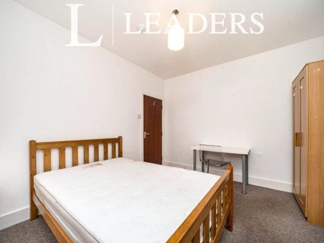 Apartment for rent in Northgate Village, Two Mills