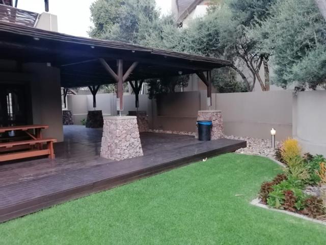 Apartment for rent in Douglasdale, Randburg