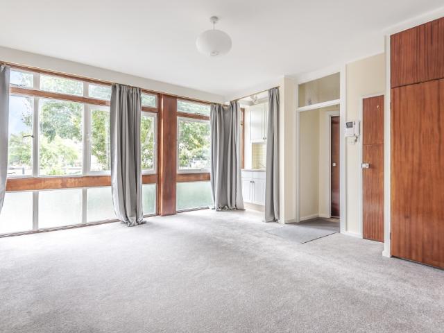 Apartment for rent in Kennington, Greater London