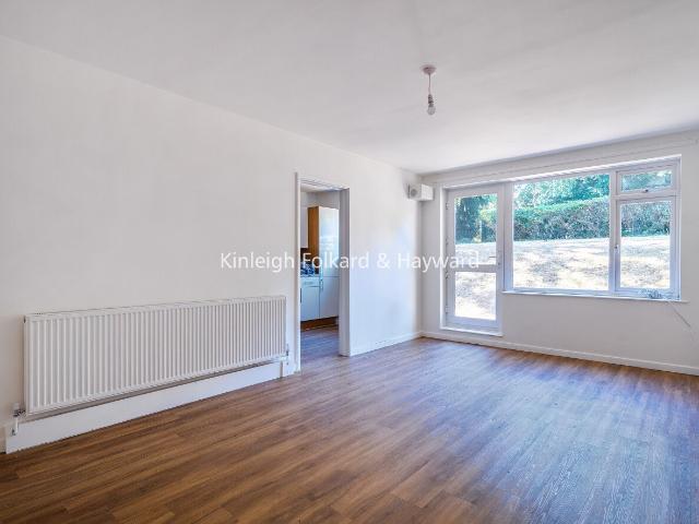 Apartment for rent in Shortlands, Greater London