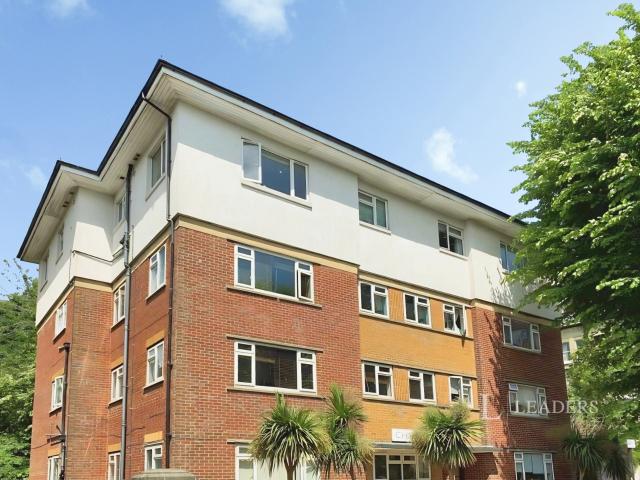 Apartment for rent in Aldrington