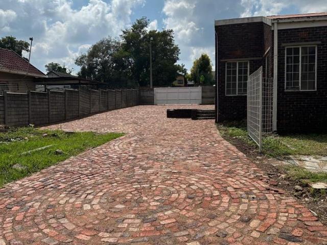 Apartment for rent in Illiondale, City of Ekurhuleni Metropolitan Municipality