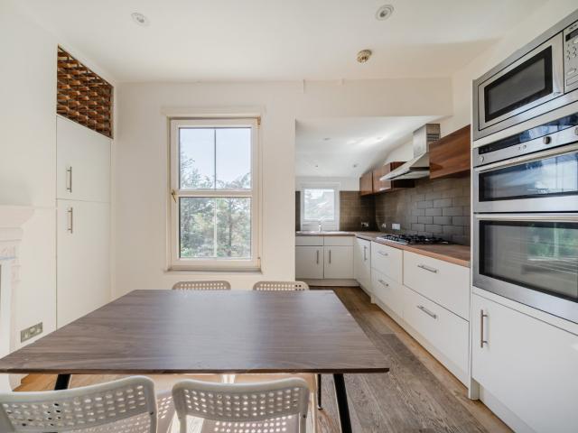 Apartment for rent in Balham, Greater London
