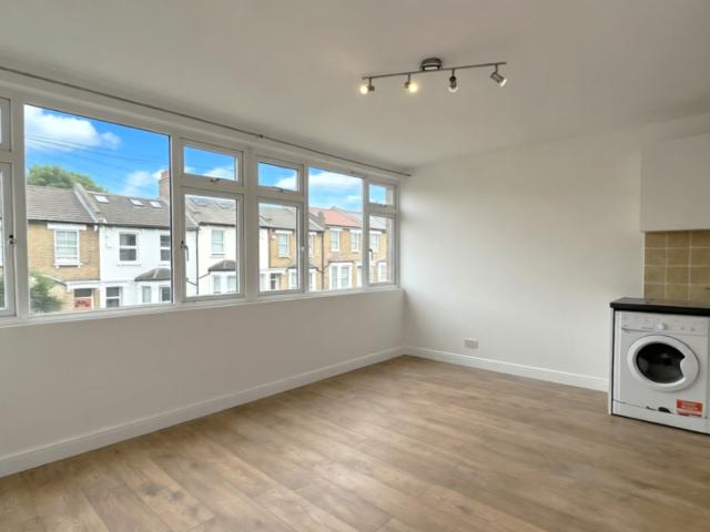 Apartment for rent in London Borough of Lewisham, Lower Sydenham