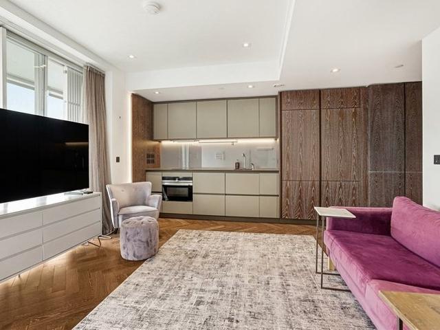 House for rent in Nine Elms, Greater London