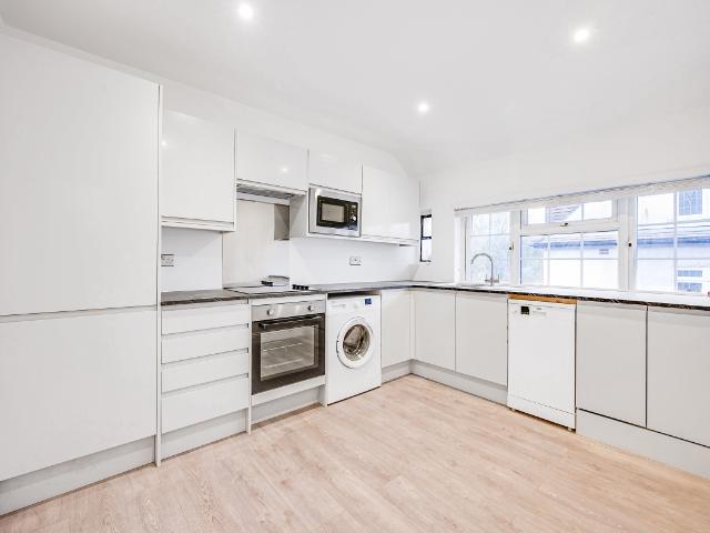 Apartment for rent in North Finchley, Greater London