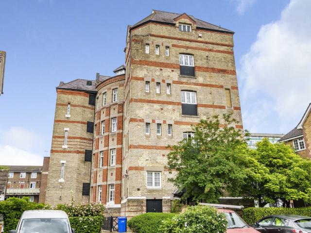 Apartment for rent in Camberwell, Greater London