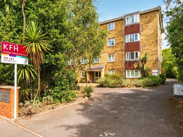 Apartment for rent in Norbiton, Greater London