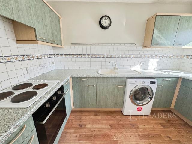 Apartment for rent in Sydenham, Green Close