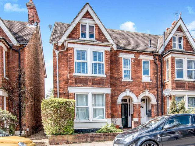 Apartment for rent in De Parys, Bedford