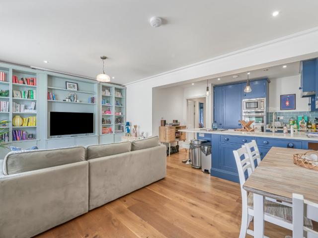 Apartment for rent in Clapham, Greater London