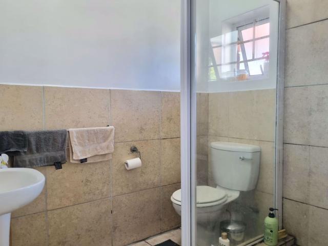 Apartment for rent in Makhanda, Makana Local Municipality