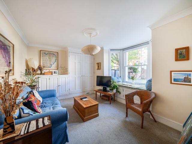 Apartment for rent in Stroud Green, Greater London