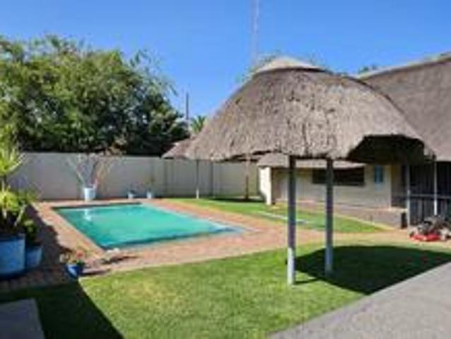 Apartment for rent in Mohlakeng, Gauteng
