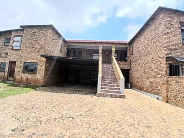 House for rent in Mohlakeng, Gauteng