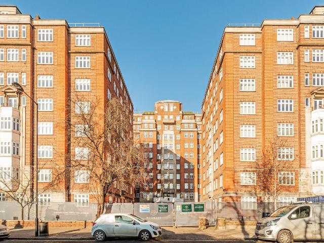 Apartment for rent in St. John's Wood, Greater London