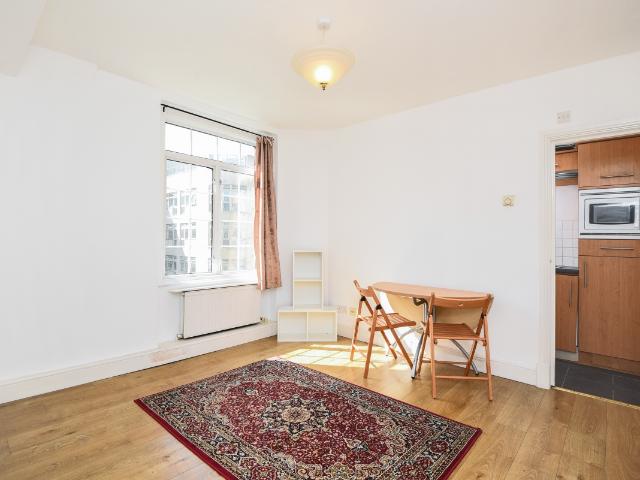 Apartment for rent in Paddington, Greater London
