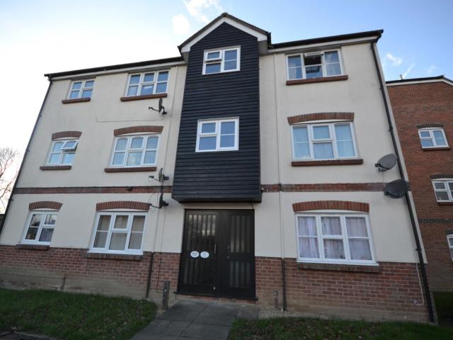 Apartment for rent in Highwoods, Fordham Heath