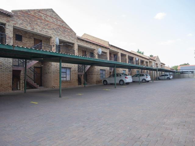 Apartment for rent in Bergsig, Lesedi Local Municipality