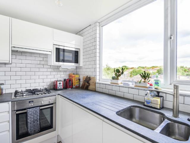 Apartment for rent in Friern Barnet, Greater London