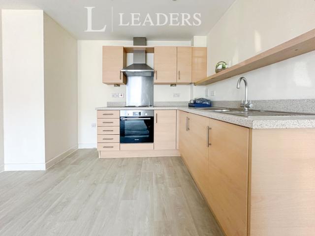 Apartment for rent in Priddy's Hard, Middlecroft