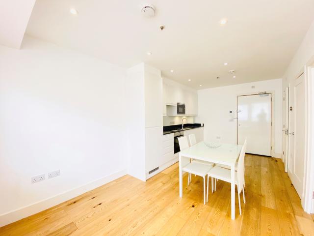 Apartment for rent in London Borough of Croydon, Shirley