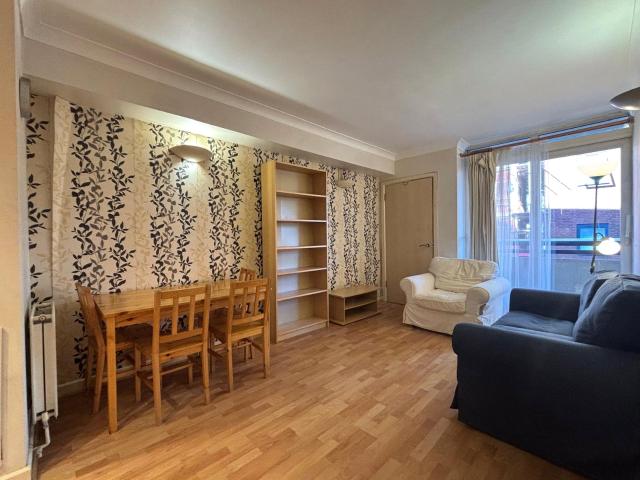 Apartment for rent in London Borough of Croydon, Purley
