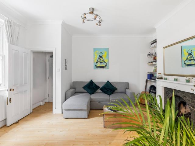 Apartment for rent in Kensington, Greater London