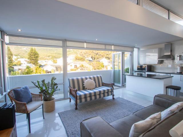 Apartment for rent in Hout Bay, Western Cape