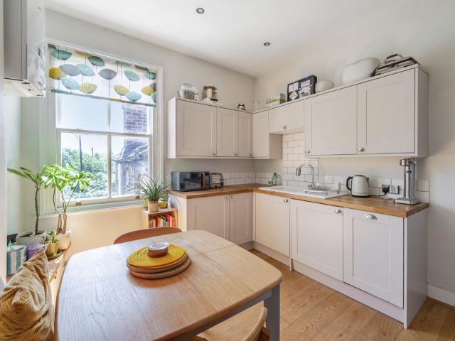 Apartment for rent in London Borough of Lewisham, Forest Hill