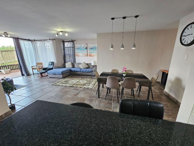 Apartment for rent in La Mercy, Kwazulu-natal
