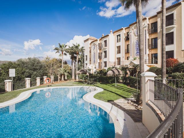 Apartamento en alquiler en Artola, Costa del Sol Occidental