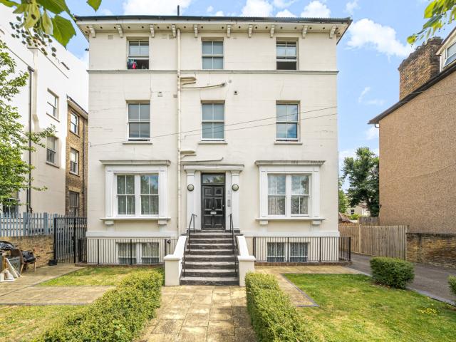 Apartment for rent in London Borough of Croydon, Greater London