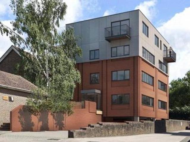 Apartment for rent in Blackwell, Mid Sussex