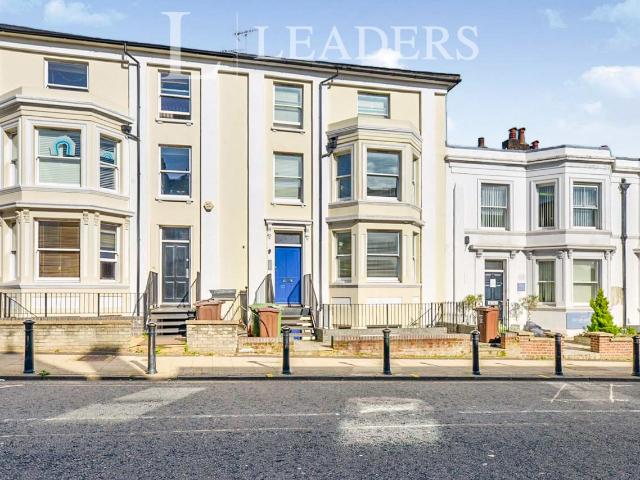Apartment for rent in St Albans, Five Acres