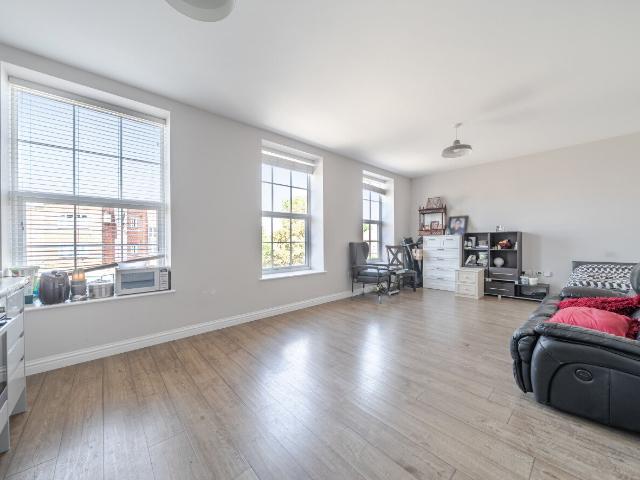 Apartment for rent in Old Malden, Greater London