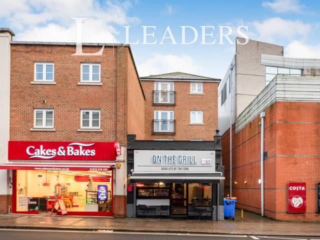Apartment for rent in Woodcote, Epsom
